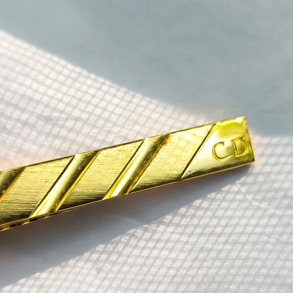 Dior vintage gold tone cufflinks and tie bar matching set - Picture 11 of 16
